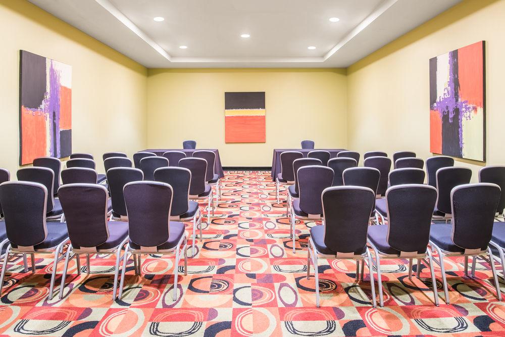 Clarion Hotel New Orleans - Airport & Conference Center Kenner Bagian luar foto