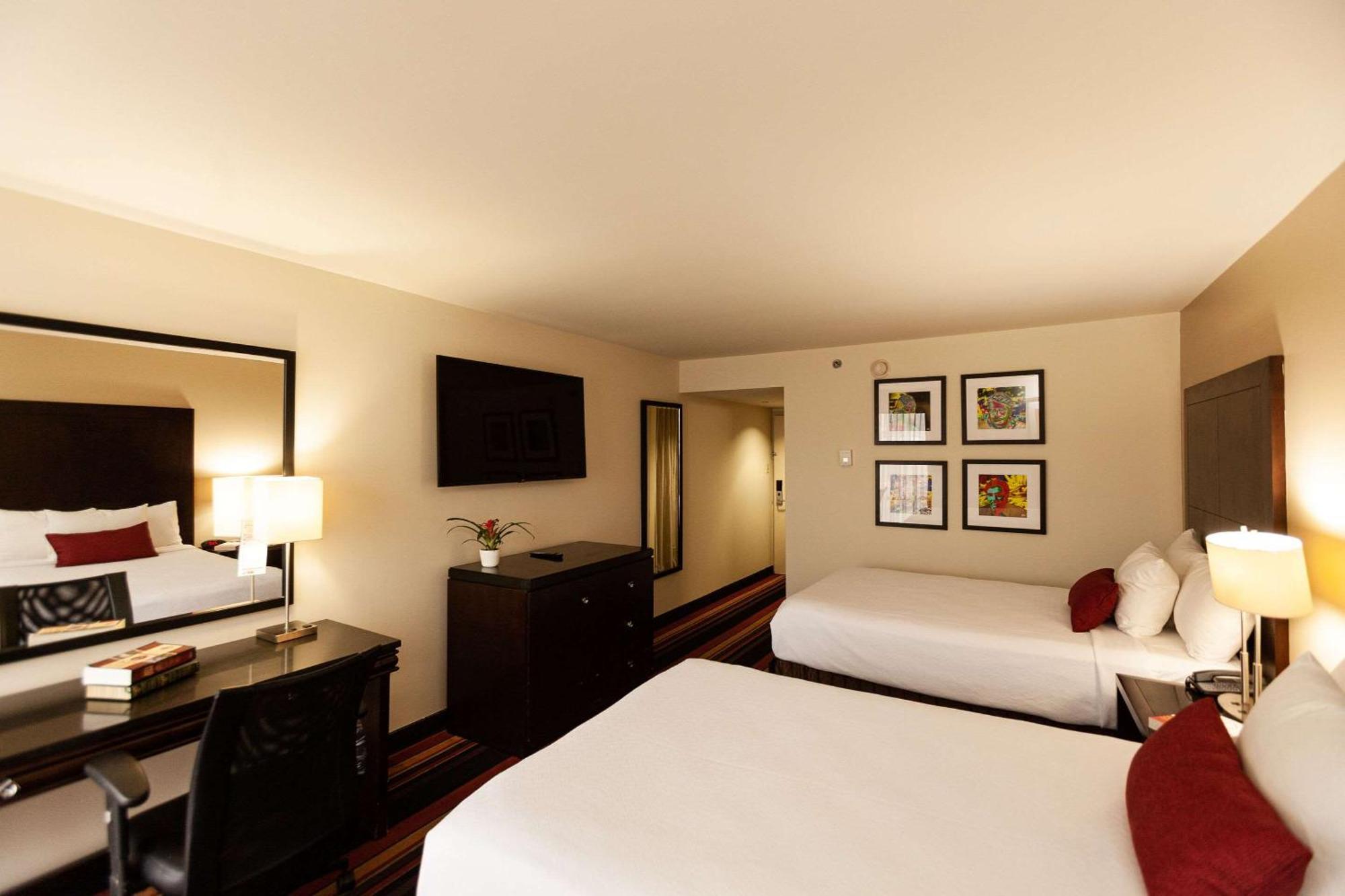 Clarion Hotel New Orleans - Airport & Conference Center Kenner Bagian luar foto