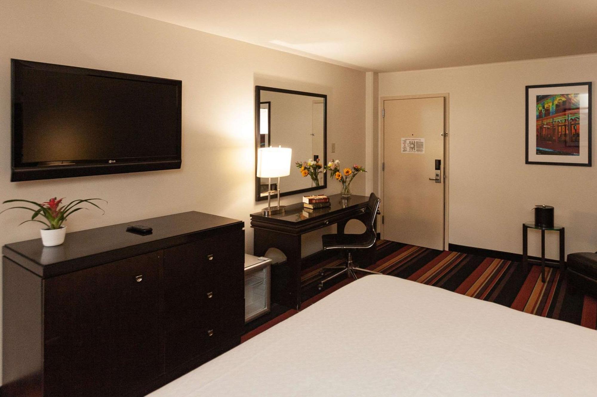 Clarion Hotel New Orleans - Airport & Conference Center Kenner Bagian luar foto